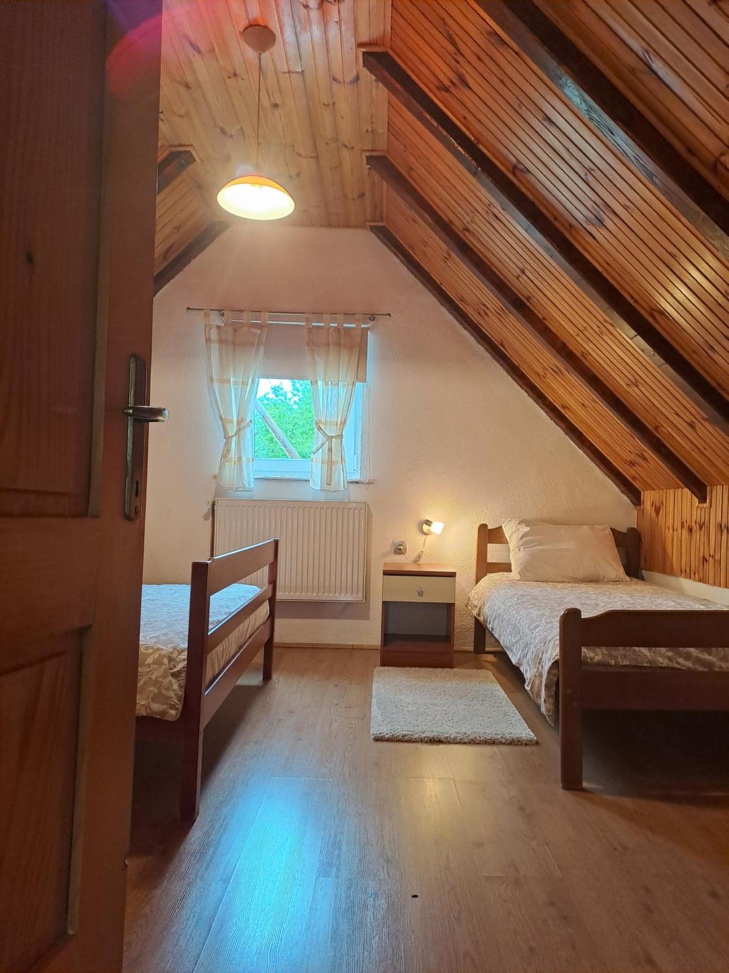 Guesthouse Andrea Poljanak Exteriér fotografie