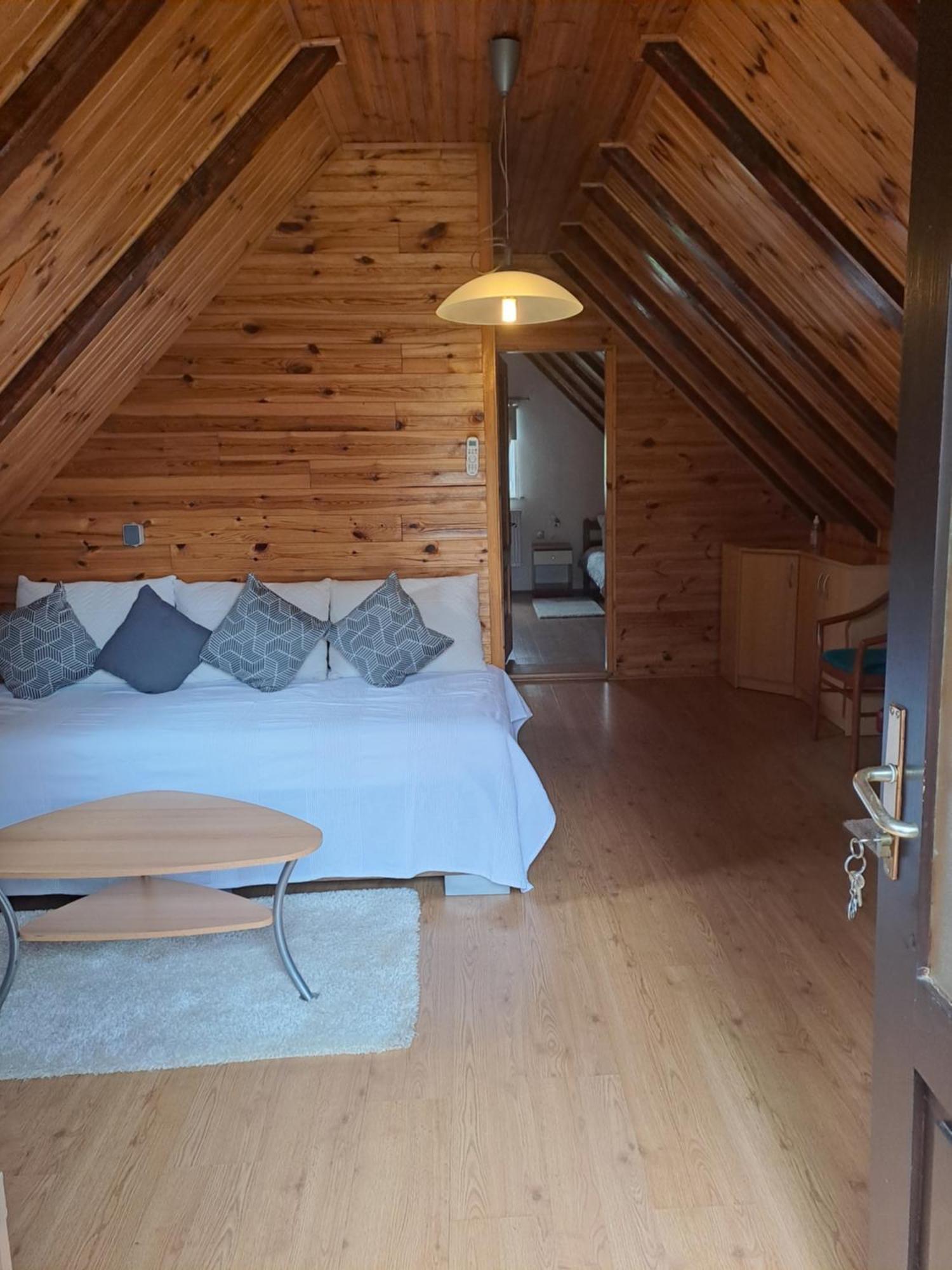 Guesthouse Andrea Poljanak Exteriér fotografie