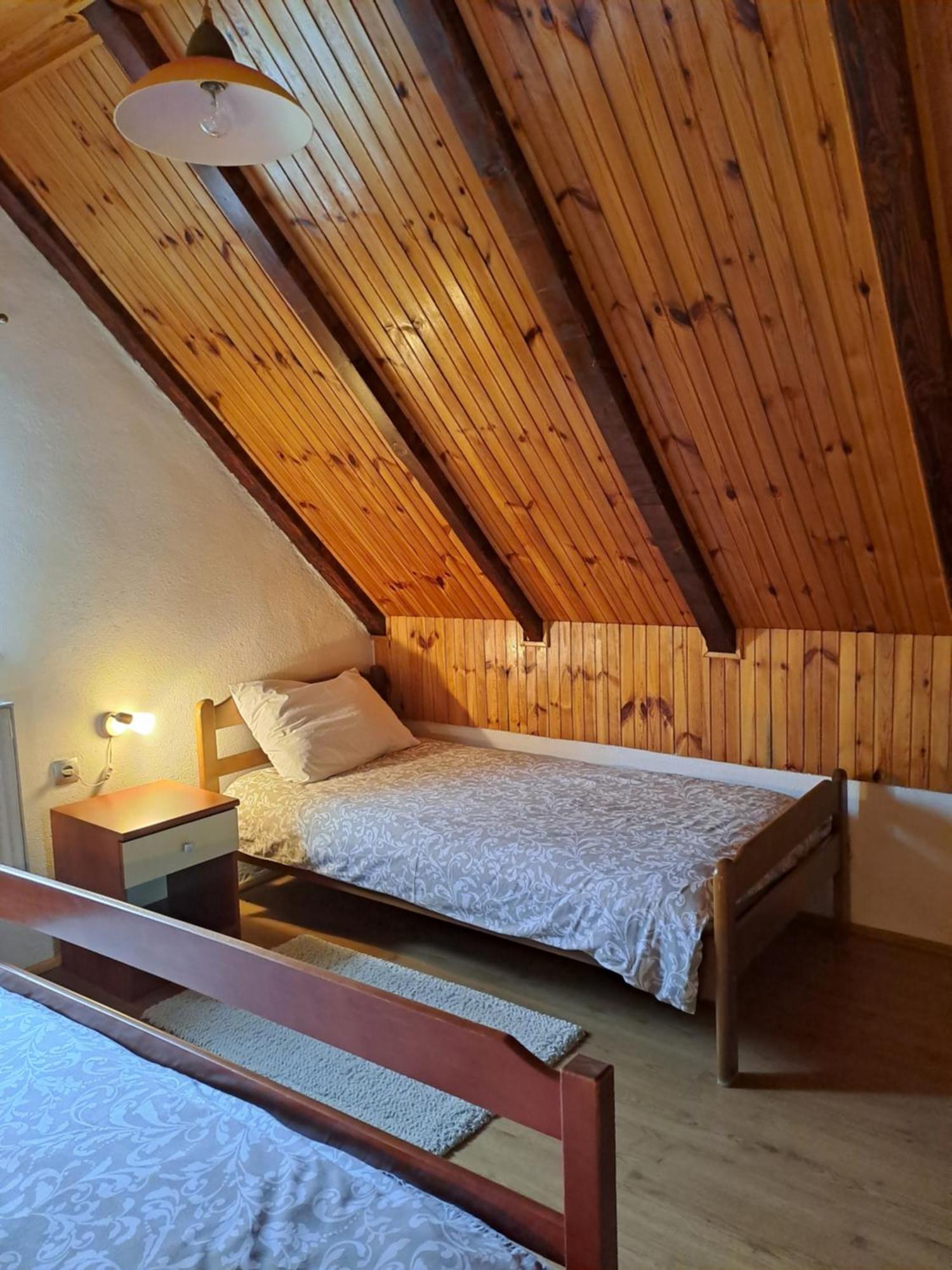Guesthouse Andrea Poljanak Exteriér fotografie