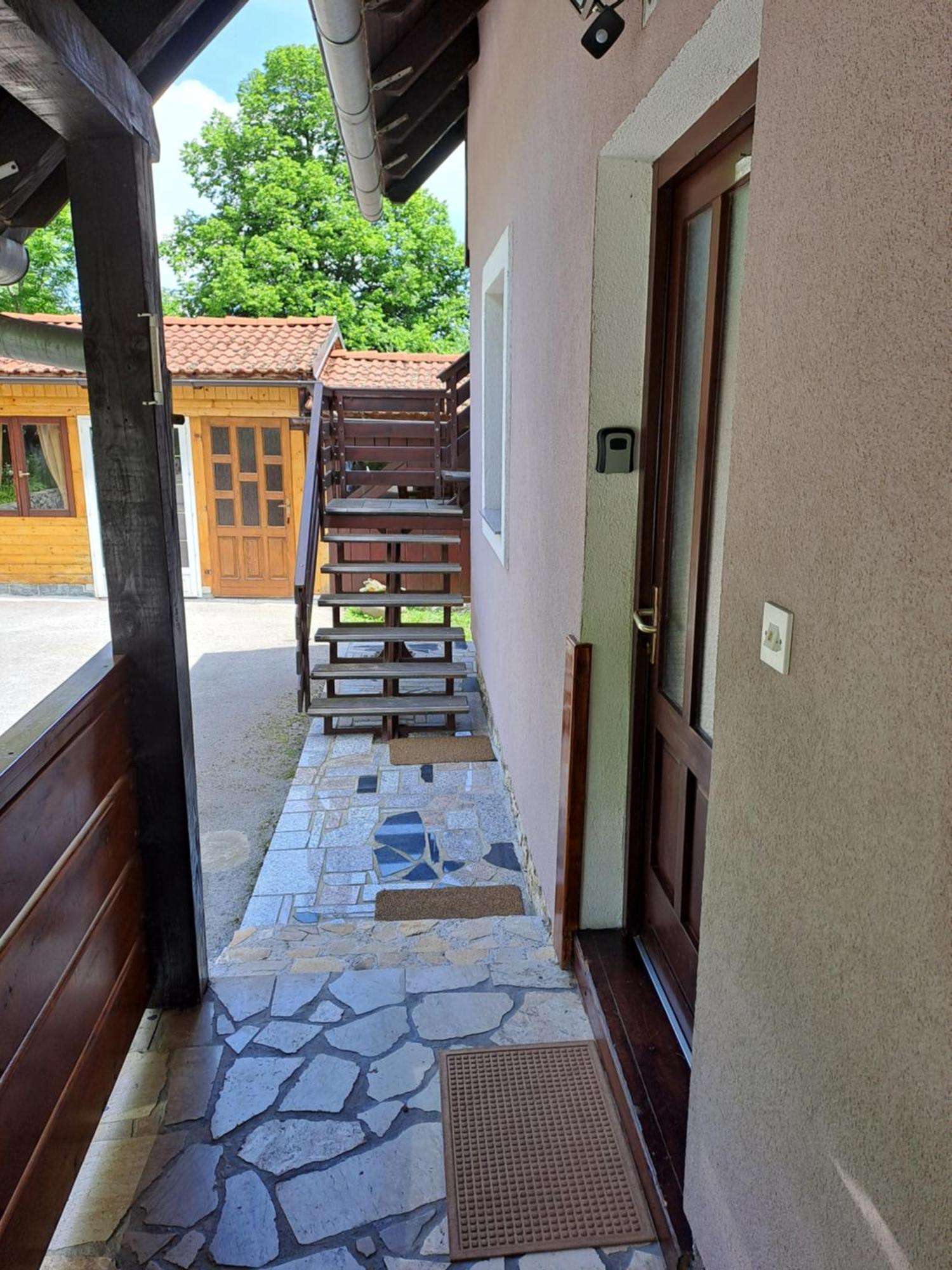 Guesthouse Andrea Poljanak Exteriér fotografie